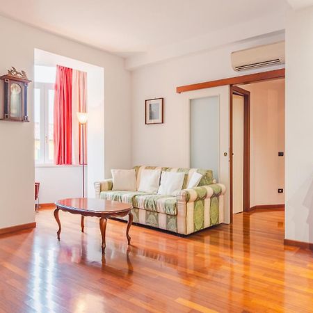 Apartamento Residenza Edvige - Italian Homing Verona Exterior foto